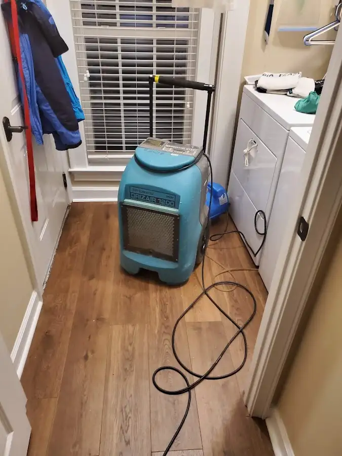 Commercial dehumidifier deployed for Flood Damage Cleanup in Fruit Cove